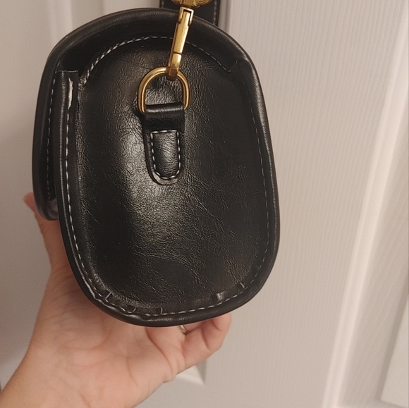 Women's small hangbag- excellent condition - Picture 3 of 5